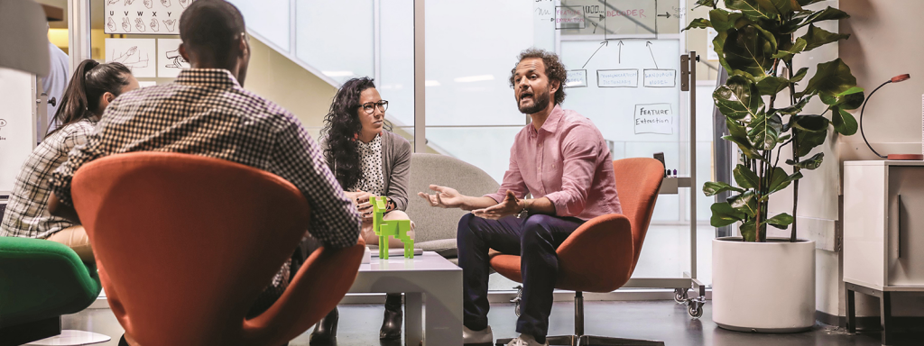 Specialists discussing Azure Backup Pricing & Azure Backup