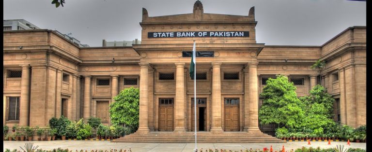 Can Banks move to Branchless Banking in Pakistan? 2 Can Banks move to Branchless Banking in Pakistan?